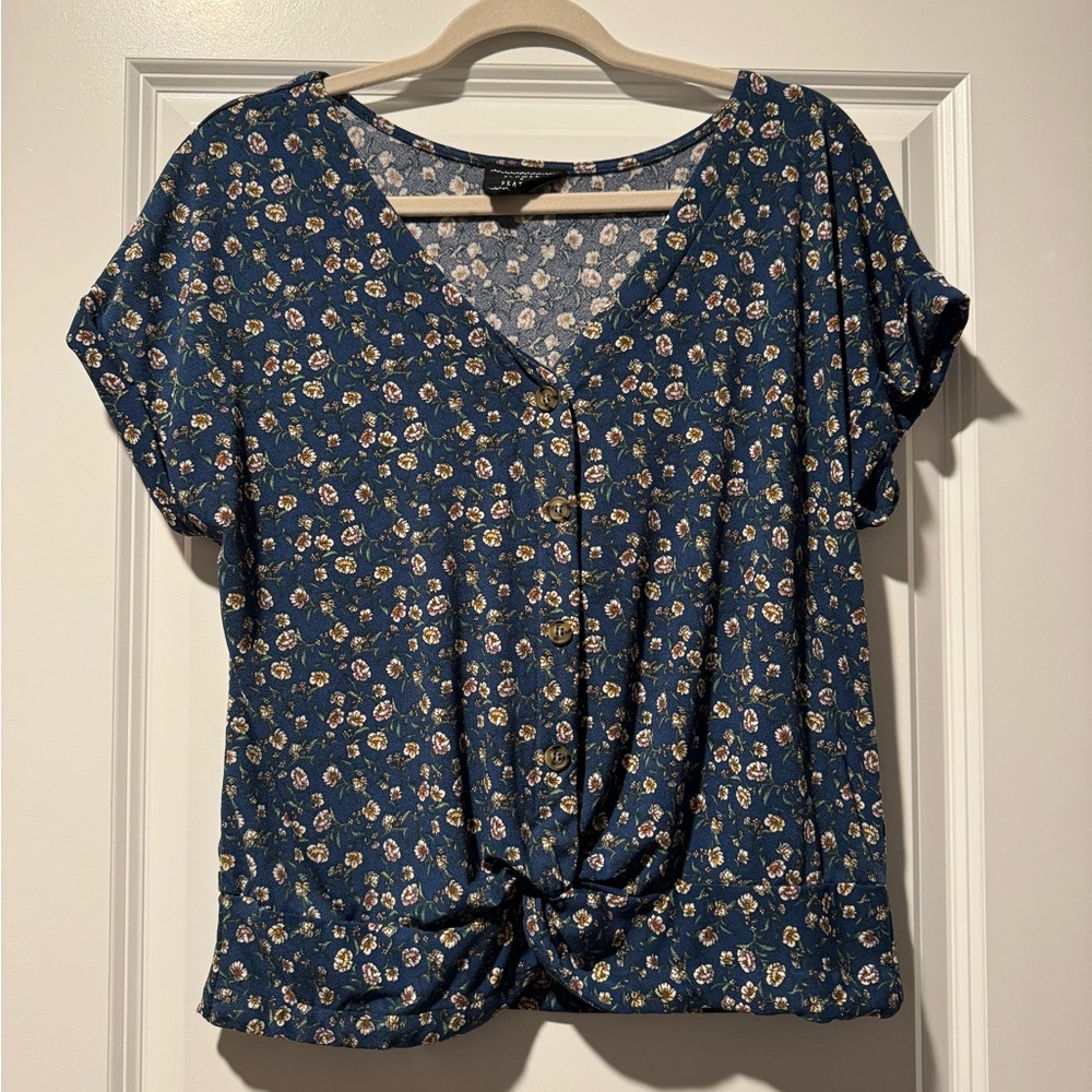 Floral V-Neck Blouse in Blue